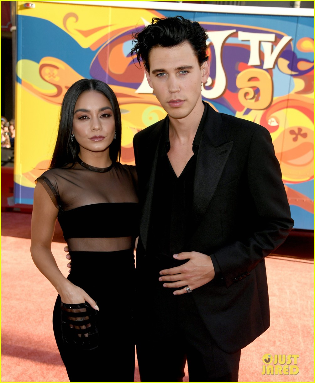 vanessa hudgens austin butler split 05