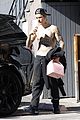 justin bieber keeps stopping by the studio 03