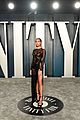 hailey bieber vanity fair oscar party 2020 03