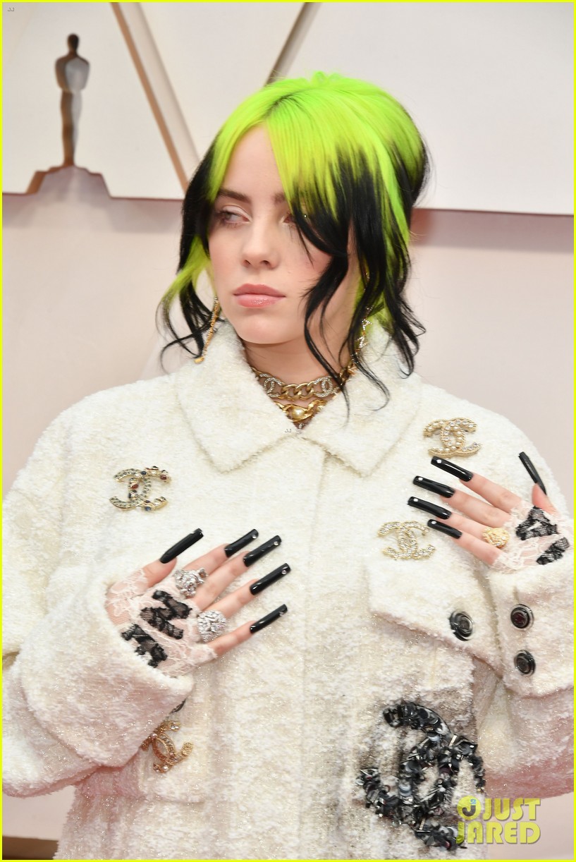 billie eilish 2020 oscars carpet 07