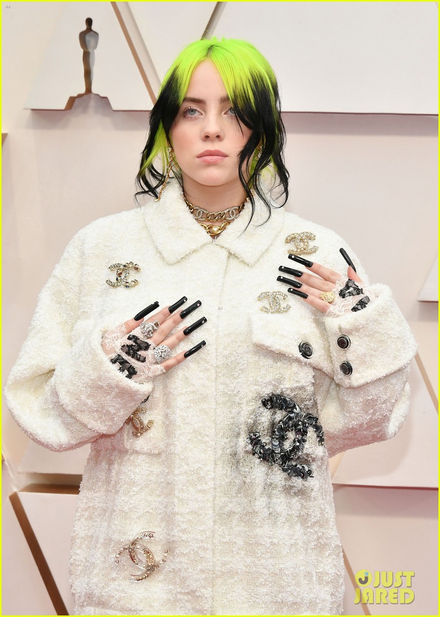 billie eilish 2020 oscars carpet 10