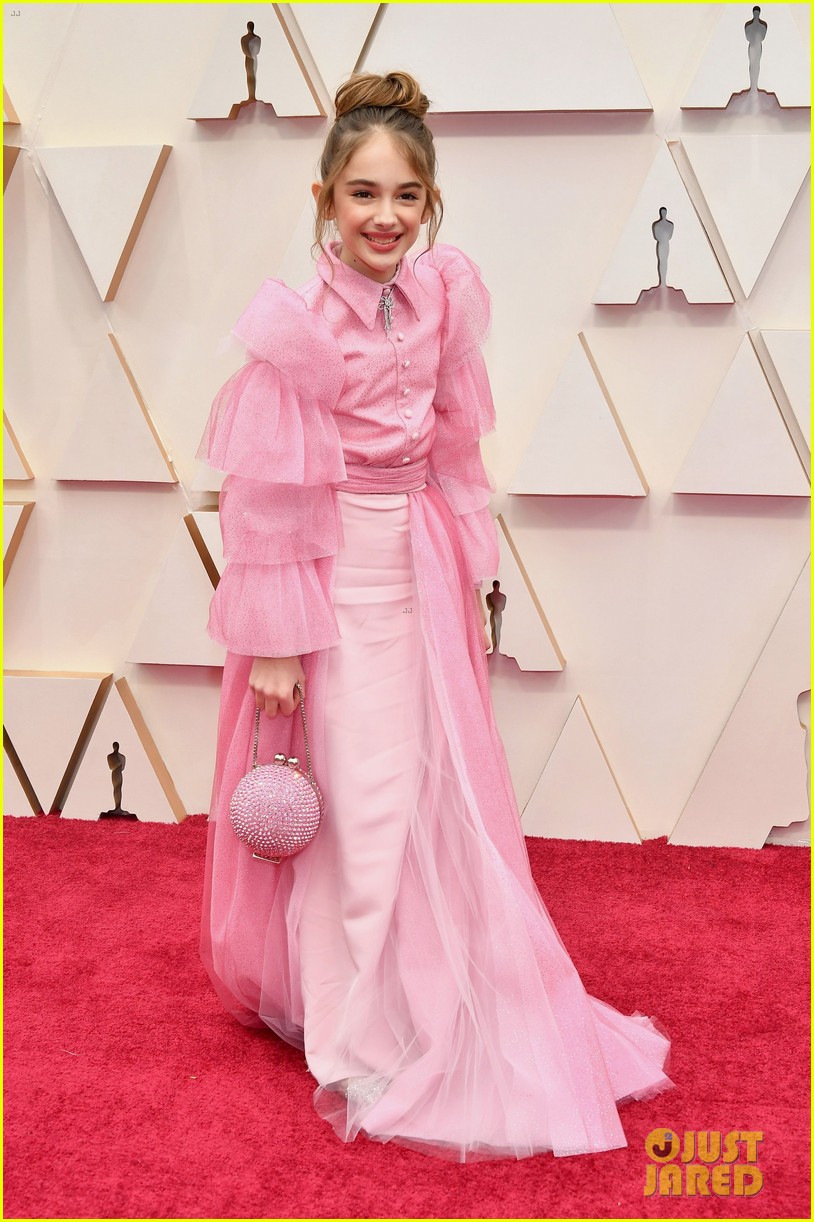 julia butters oscars 2020 red carpet 14