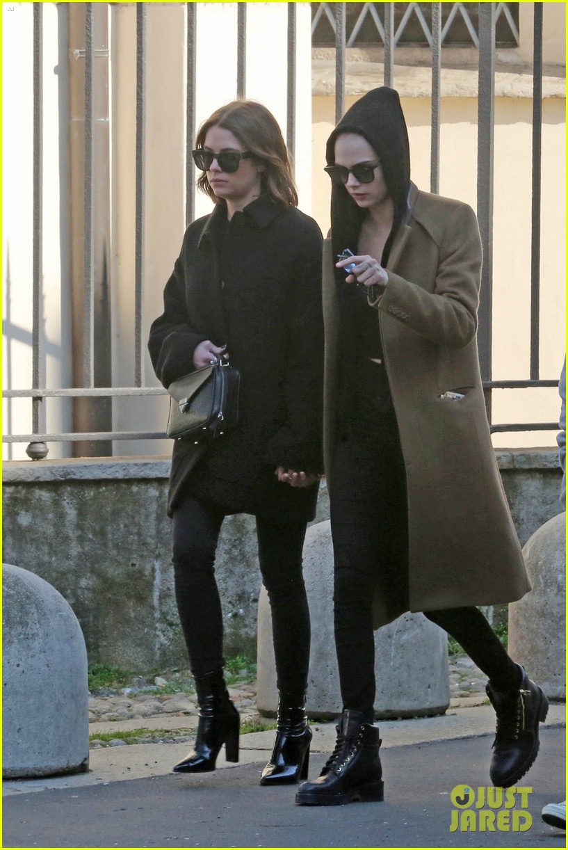 Cara Delevingne Goes Shopping with Ashley Benson in Milan | Photo