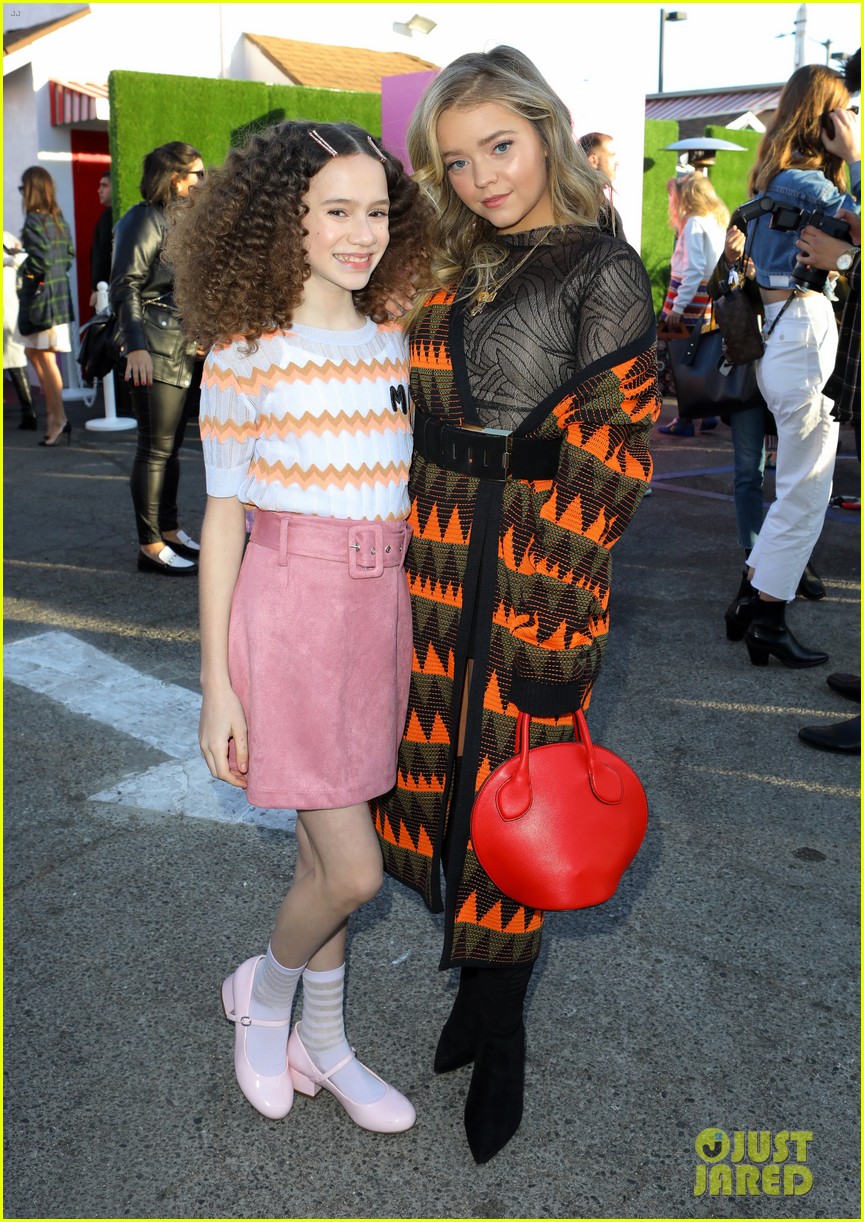 dove cameron inanna sarkis jade pettyjohn missoni event 18