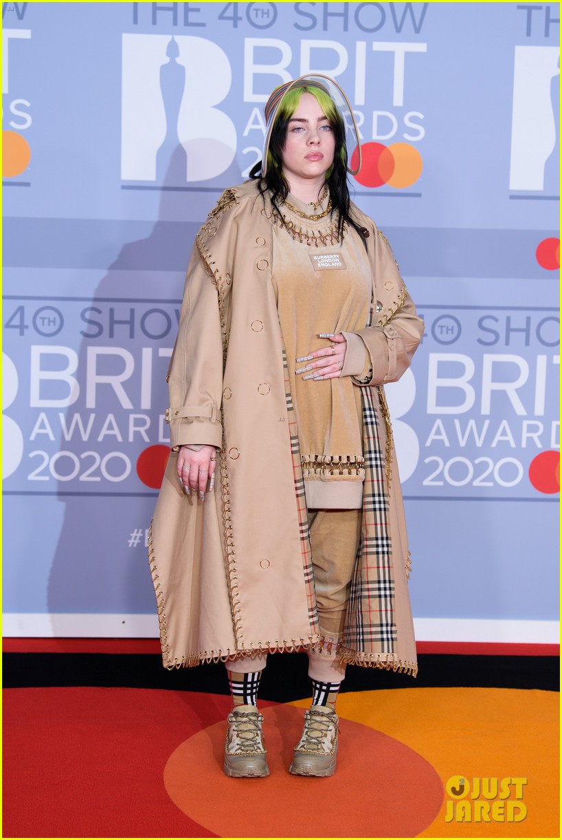 Billie Eilish Wears a Clear Visor to BRIT Awards 2020 | Photo 1288437