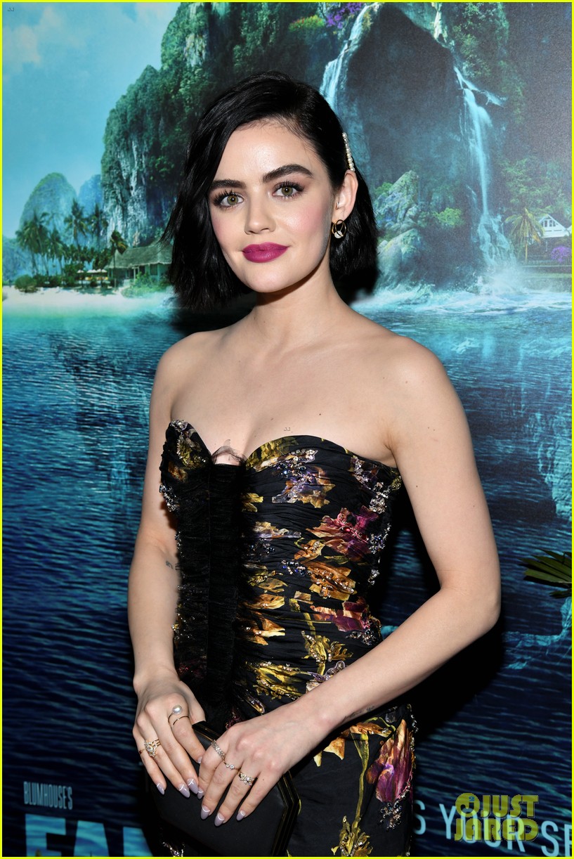 lucy hale fantasy island premiere 12