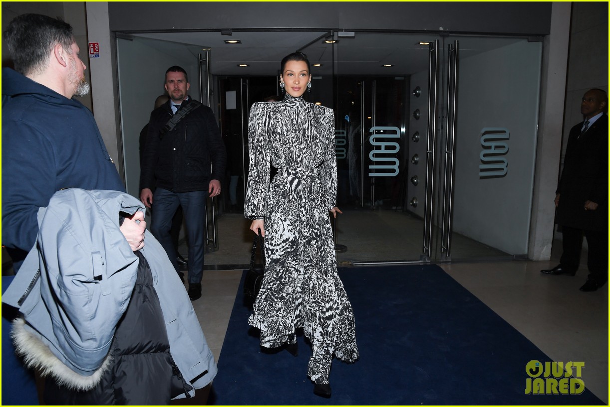 Gigi & Bella Hadid @ The Harper's Bazaar Exhibition