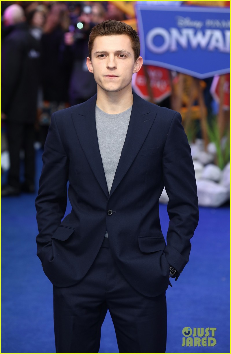 Full Sized Photo of tom holland character fan onward uk premiere 17
