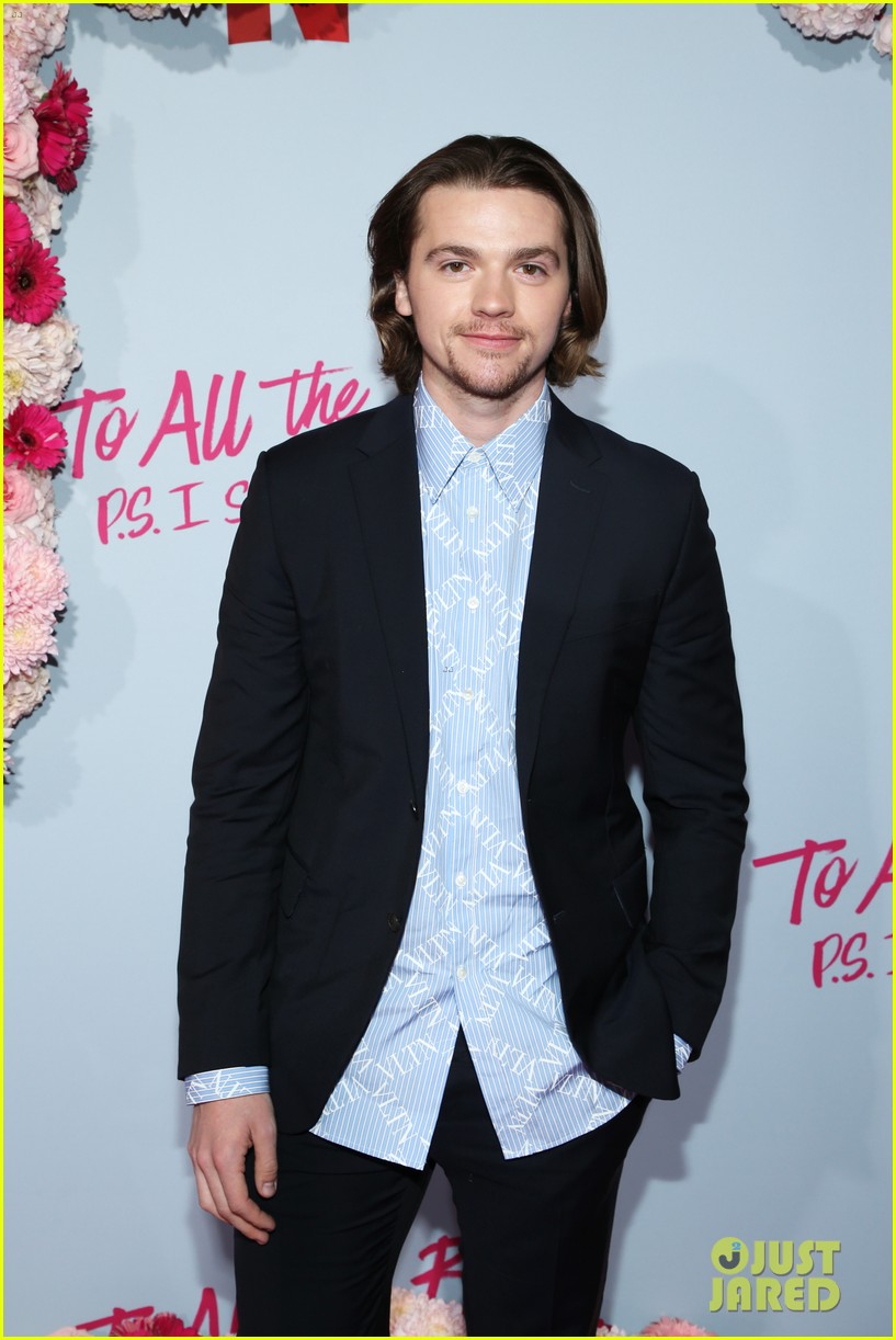 joel courtney to all the boys 2 premiere 26