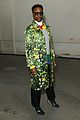 billy porter maisie williams buddy up at christopher kane fashion show 03