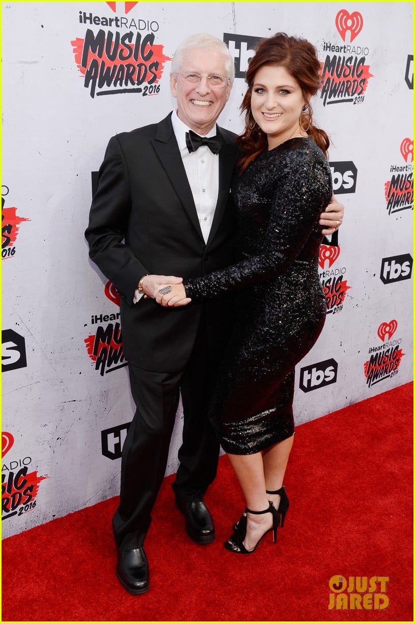 meghan trainor dad hospitalized after hit run 06