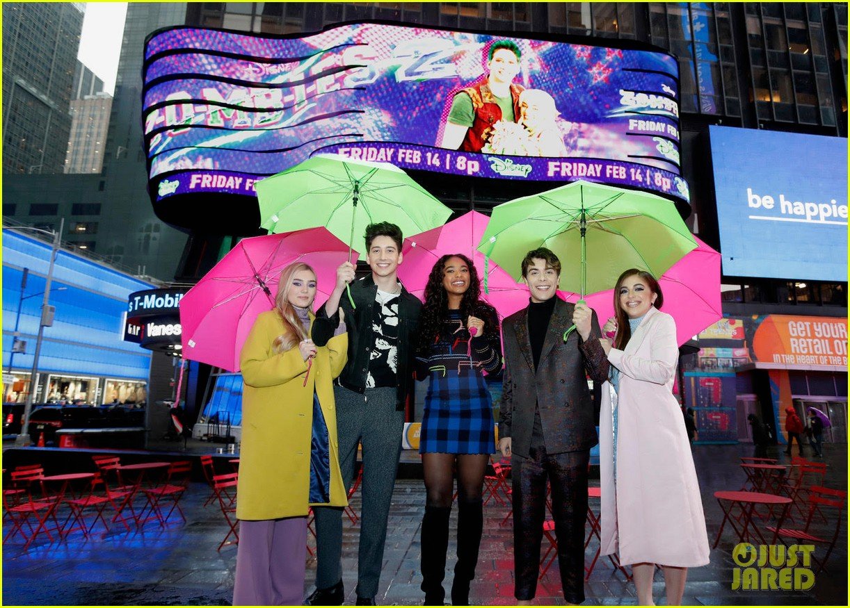 The &lsquo;Zombies 2&rsquo; Cast React To Seeing Their Faces On Billboards In Times