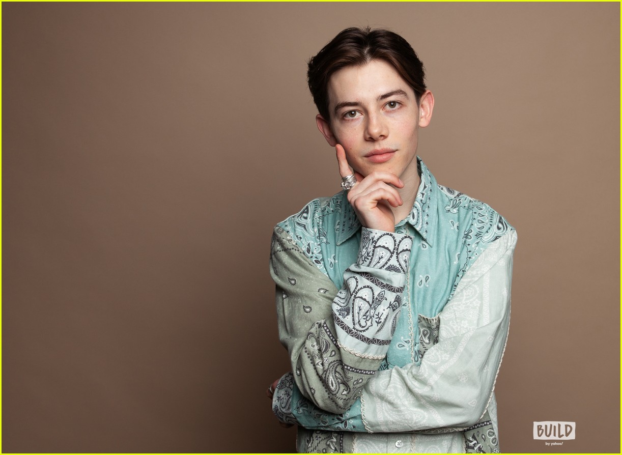 Griffin Gluck Talks Filming 'Big Time Adolescence' & Working ...
