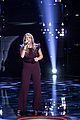 blake shelton fills up his the voice team with kailey abel 03