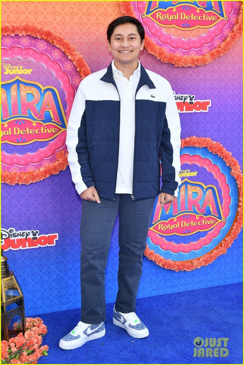 karan brar premieres new show mira royal detective 04