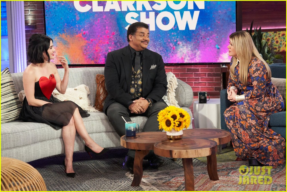 Did You Know Lucy Hale Has a Crush On This Musician?? Photo 1291823