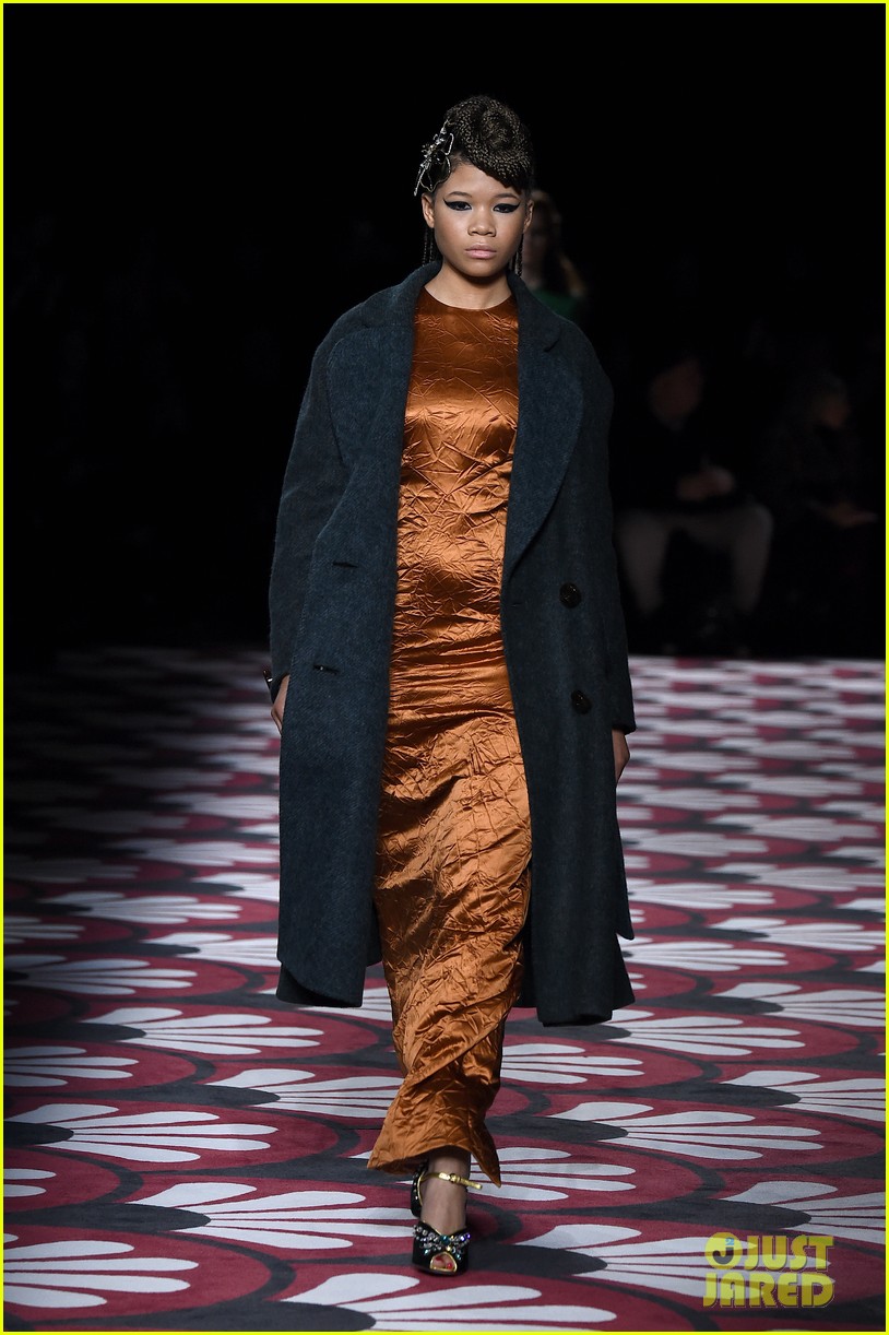 storm reid makes runway debut in miu miu show at paris fashion week 02