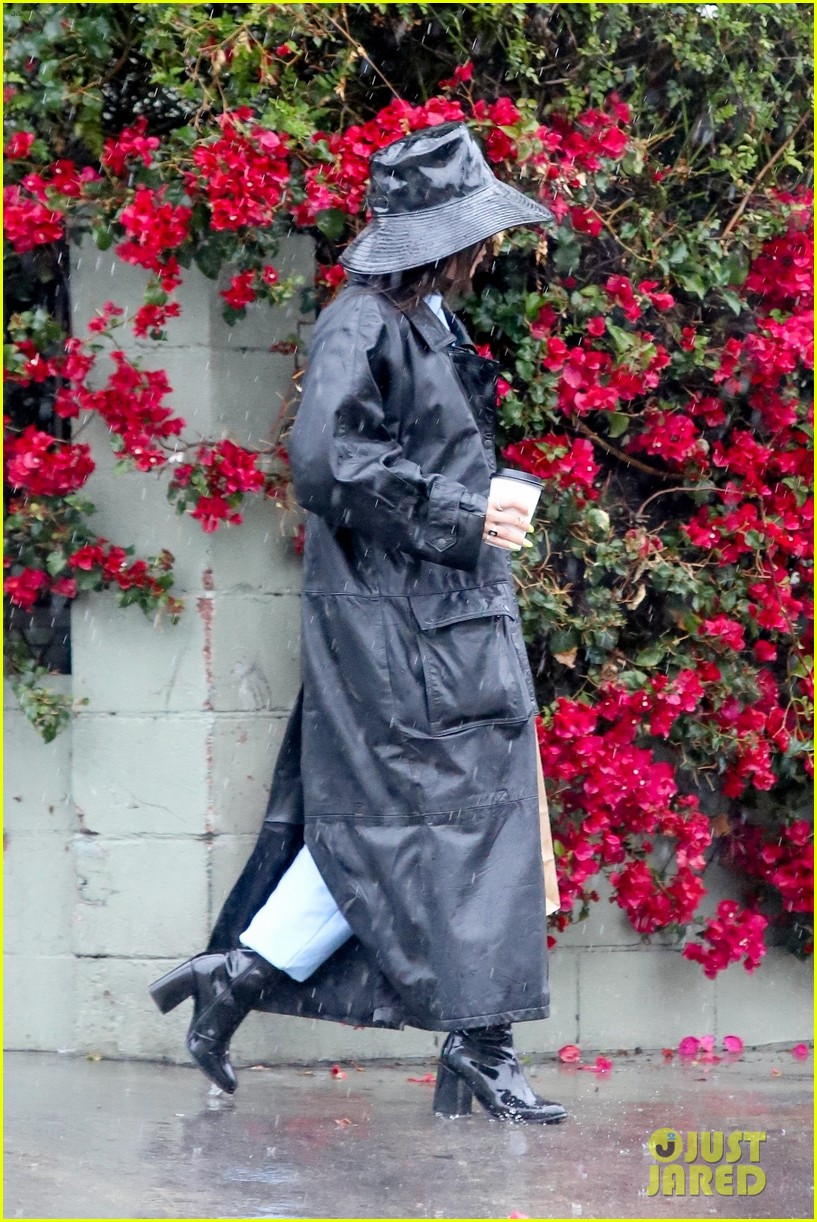 vanessa hudgens janet tee rain moan video 03
