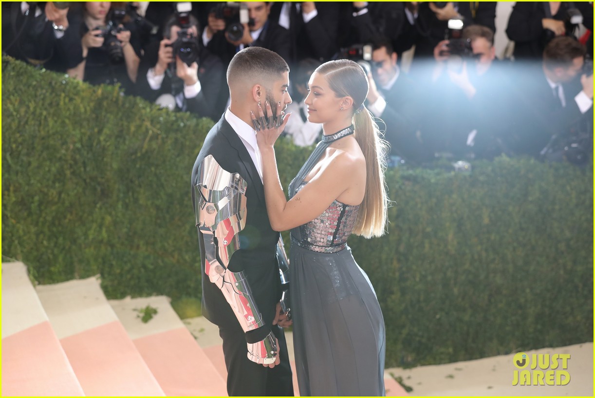 gigi hadid zayn malik file photos 02