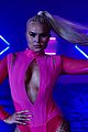 ashlee keating drops new music video for yasss exclusive premiere 10