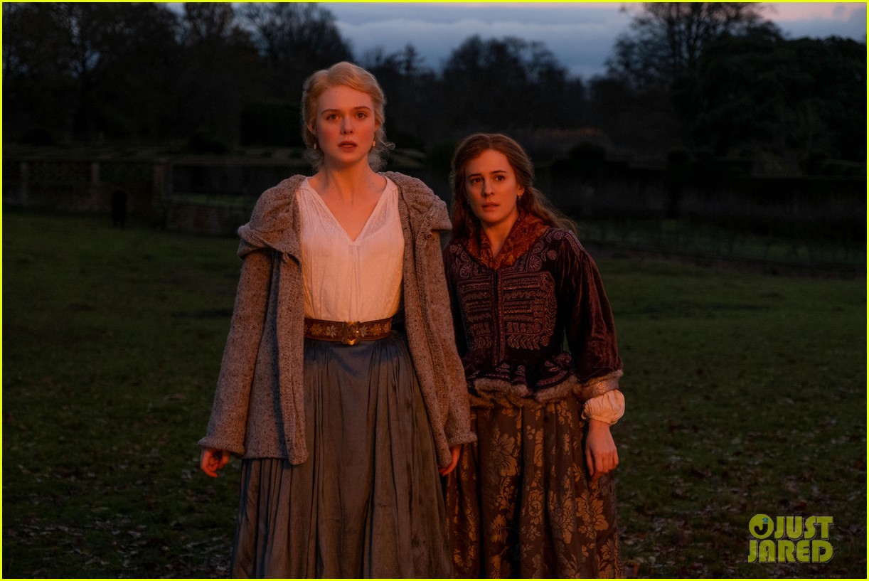 elle fanning dishes on doing a comedy for the first time with hulus the great 07