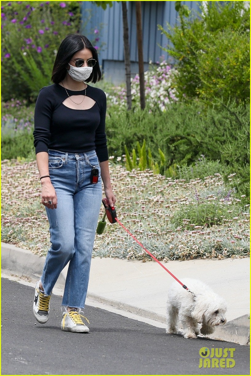 lucy hale talks what ezria would be doing during quarantine ahead of pll reunion 02