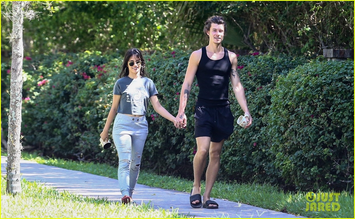 See the Latest Shawn Mendes & Camila Cabello Walking Photos! Photo