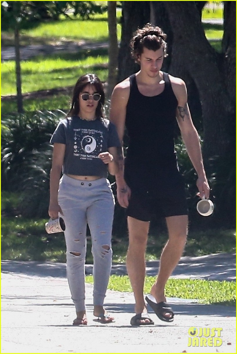 See the Latest Shawn Mendes & Camila Cabello Walking Photos! Photo