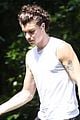 shawn mendes spends some time soaking up the sun 04