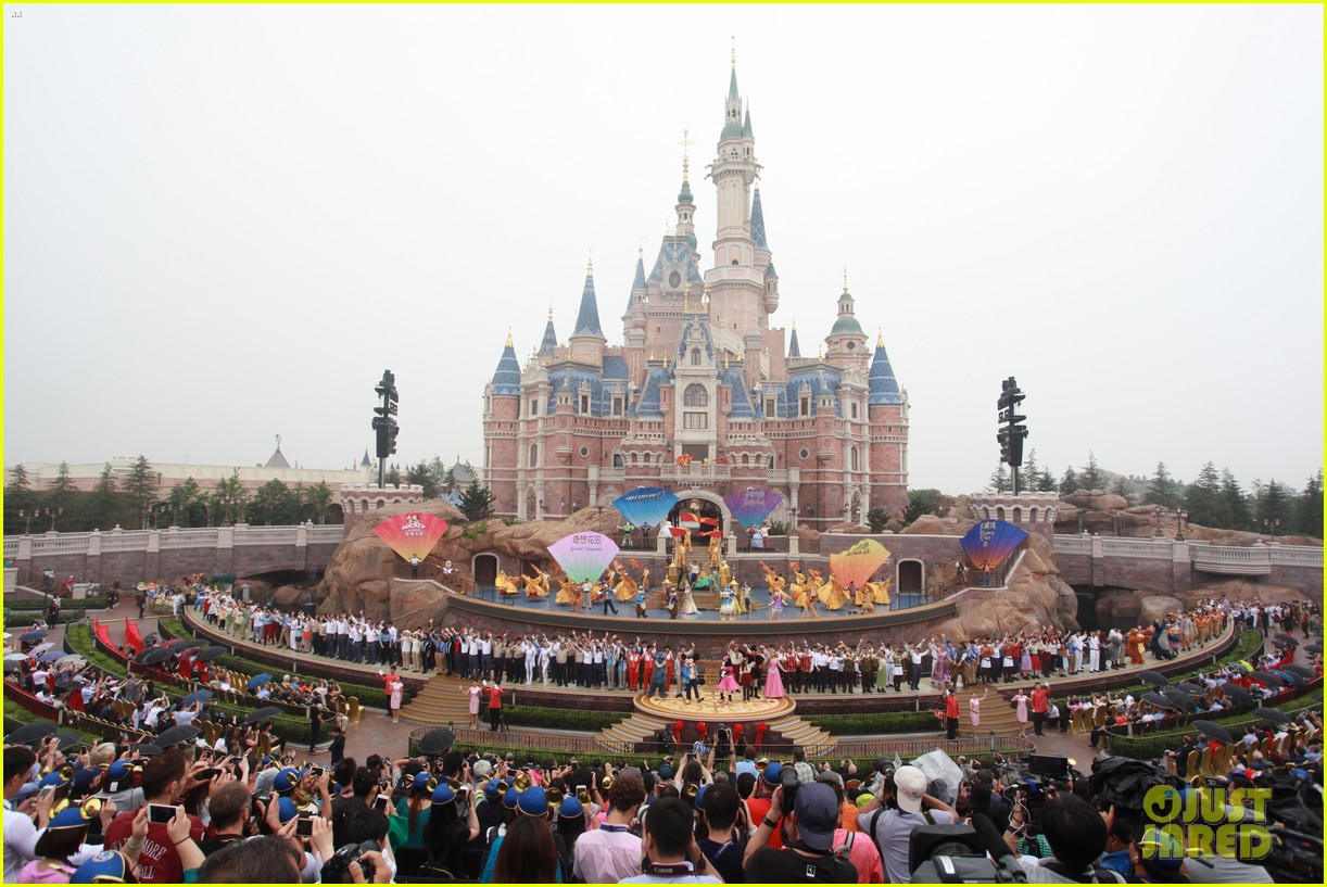 Shanghai Disneyland Getting Ready To ReOpen Next Week Photo 1293348