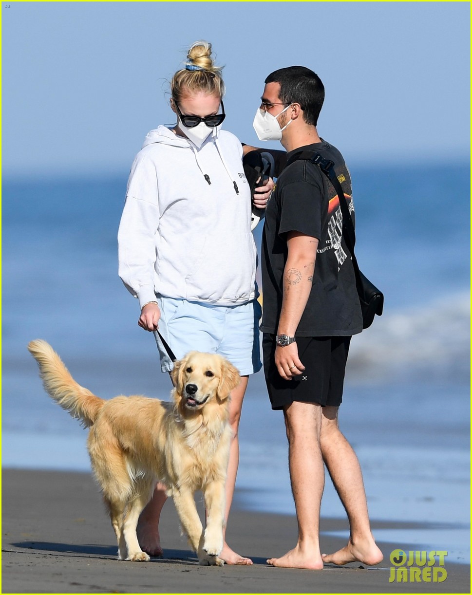 Full Sized Photo of sophie turner joe jonas santa barbara may 2020 02