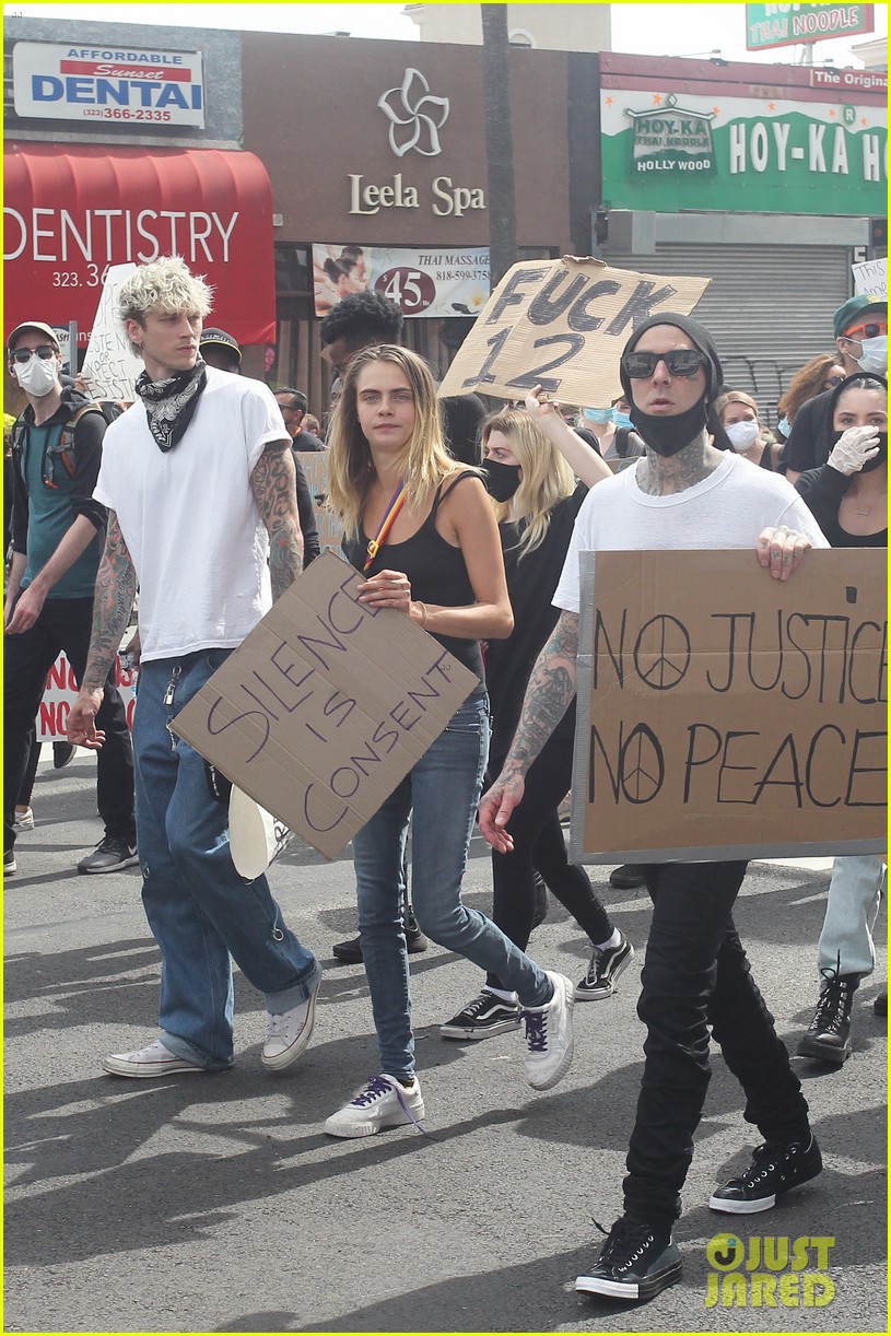 Cara Delevingne Shows Her Support at Black Lives Matter Protest | Photo