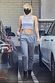 miley cyrus cody simpson matching tops 01