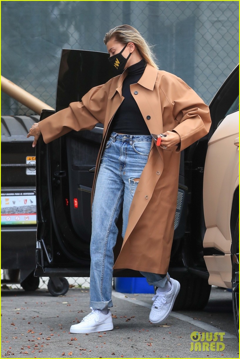 hailey bieber studio stop trench after road trip 05