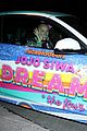 jojo siwa takes her new hair out on the town 04