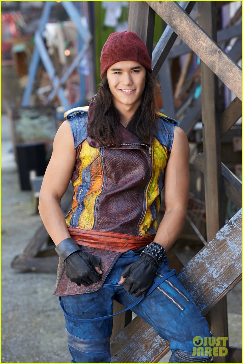 descendants celebrates five year anniversary 20
