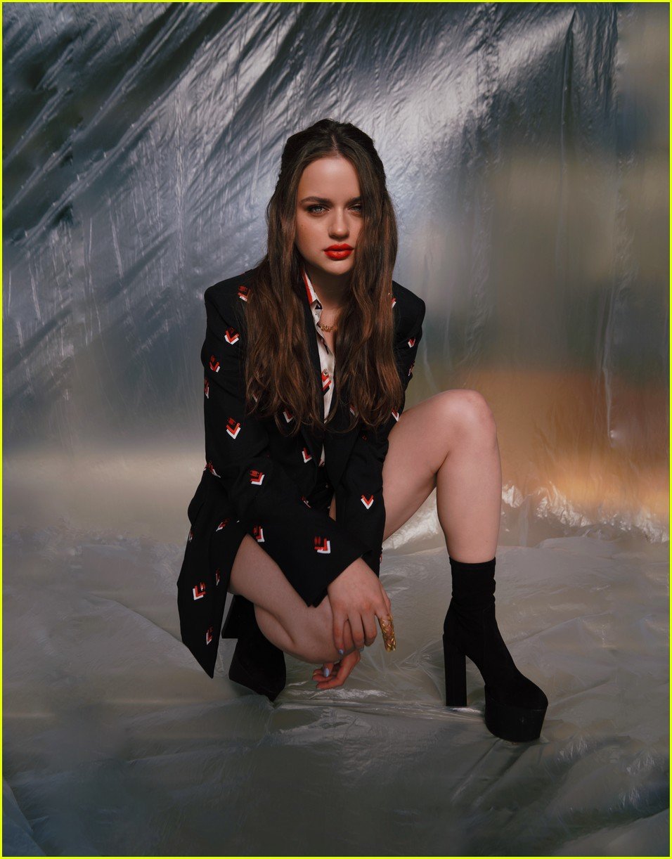 joey king the kissing booth press day pics 05