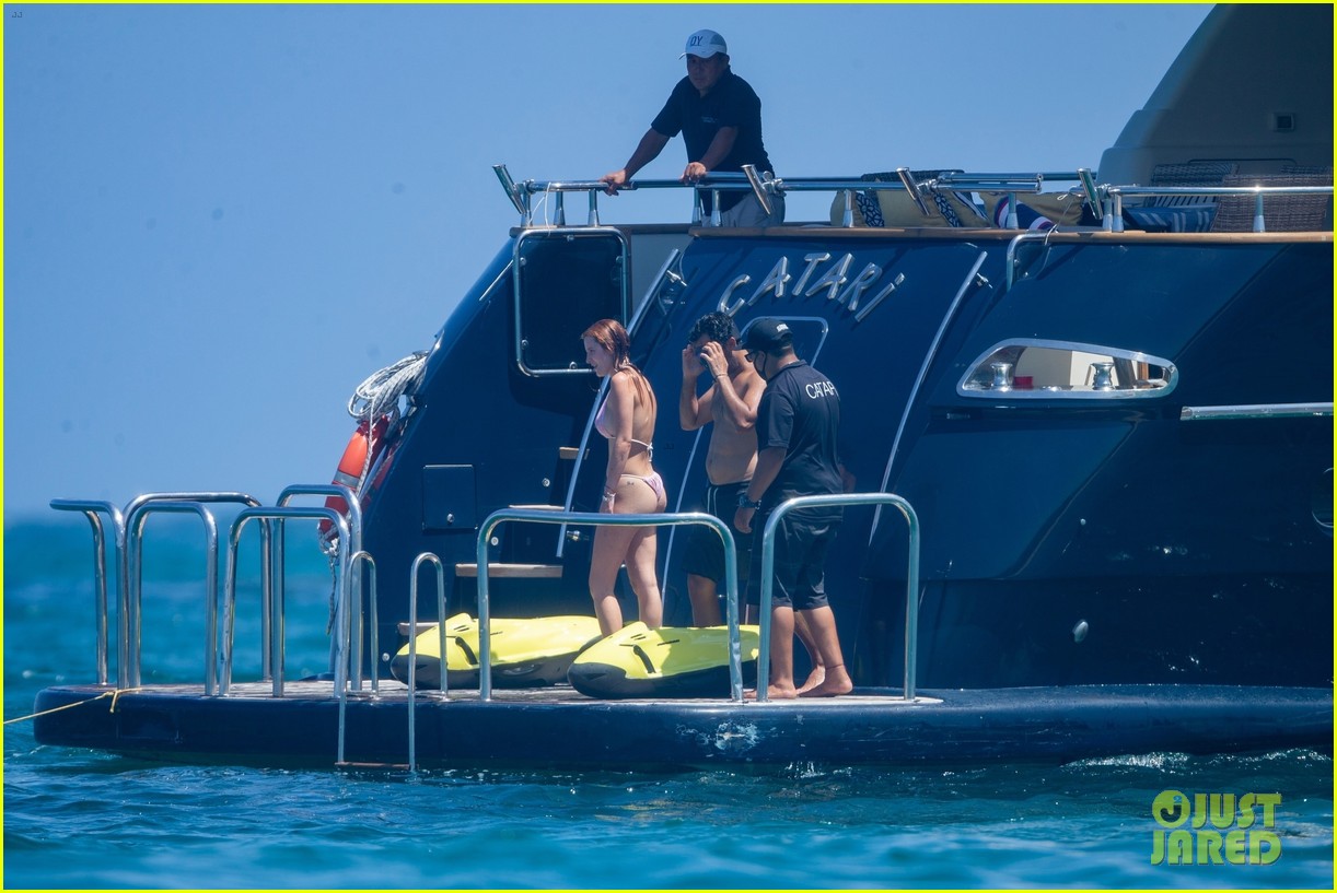 bella thorne pink bikini vacation with benjamin mascolo 29