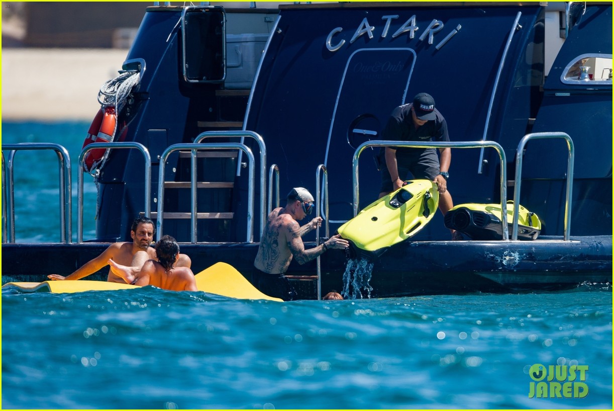 bella thorne pink bikini vacation with benjamin mascolo 45