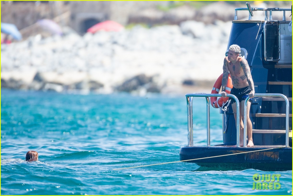 bella thorne pink bikini vacation with benjamin mascolo 46