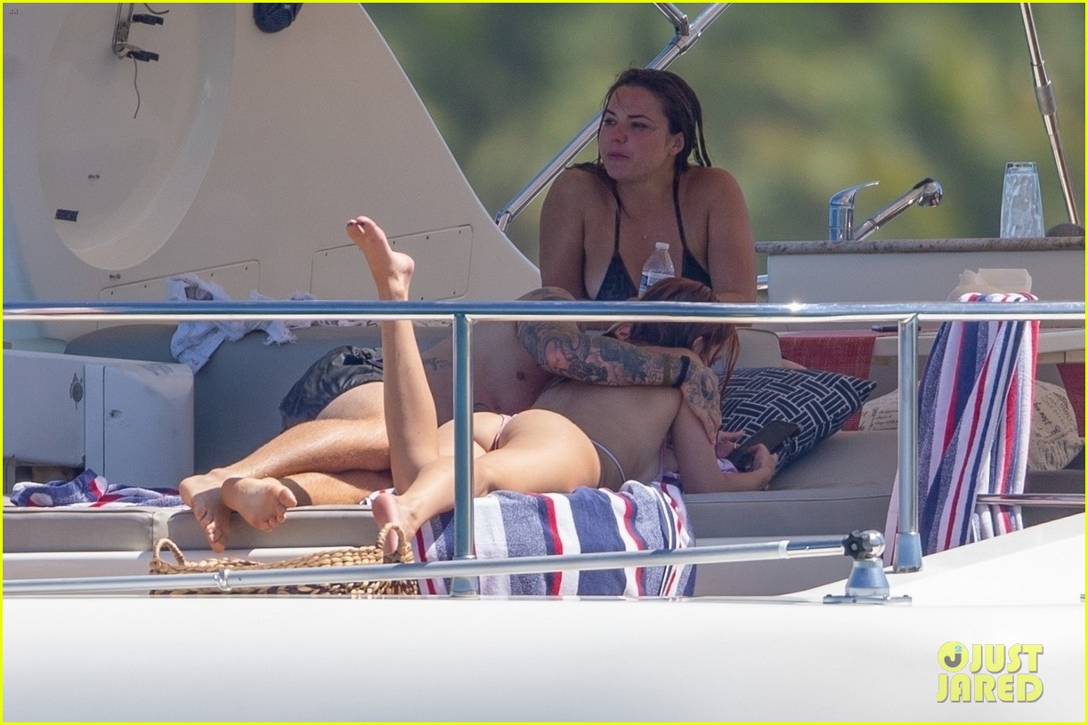 bella thorne pink bikini vacation with benjamin mascolo 57