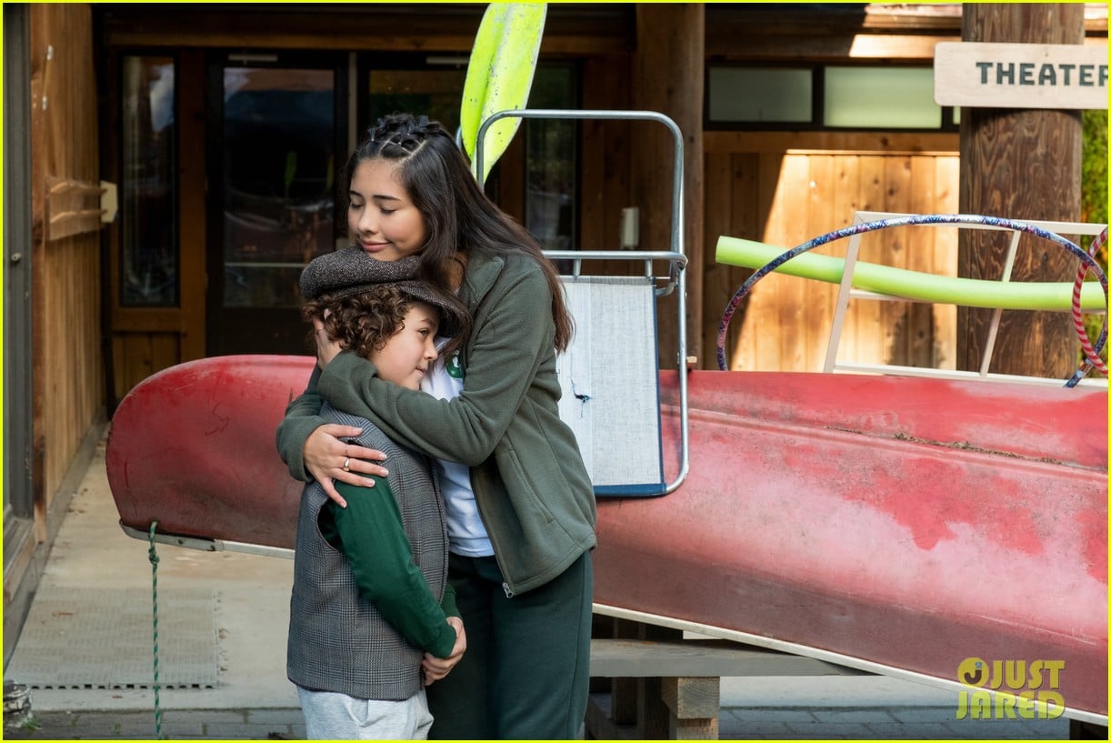 Get to Know 'The BabySitters Club' Actress Xochitl Gomez With 10 Fun(01)