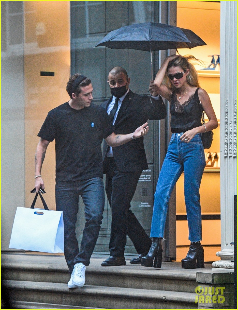 brooklyn beckham at his moms store with nicola peltz 14