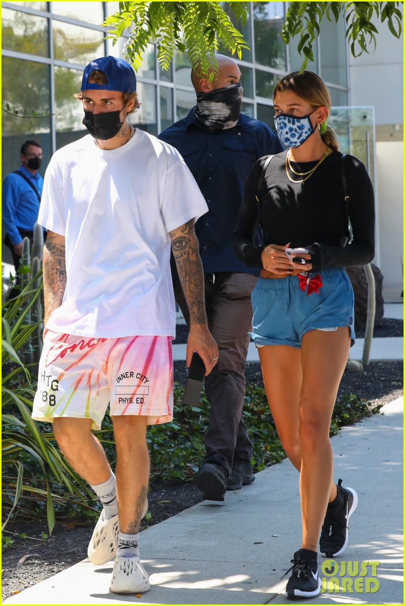 Justin Bieber Holds Hands With Hailey After A Tuesday Lunch Date Photo 1297316 Photo Gallery