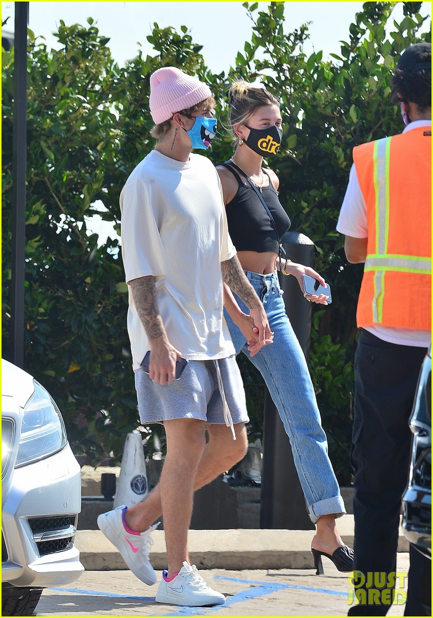 Justin And Hailey Bieber Get Lunch At Celeb Fave Restaurant Nobu Photo 1297019 Photo Gallery