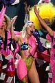 miley cyrus to return to vmas for midnight sky performance 07
