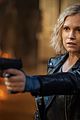 the 100 showrunner talks that major death on tonights episode 03