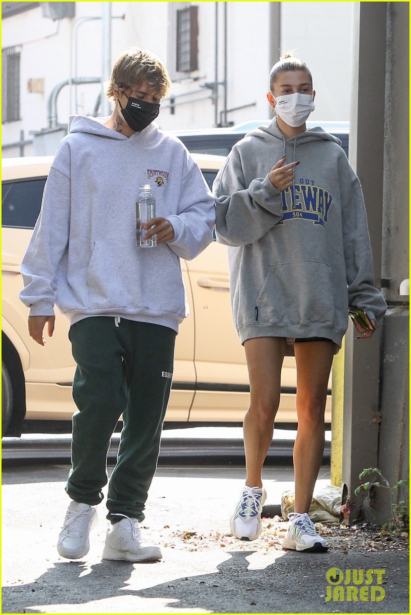 Justin Bieber And Wife Hailey Spotted On Mid Week Breakfast And Dinner Dates Photo 1298873 Photo