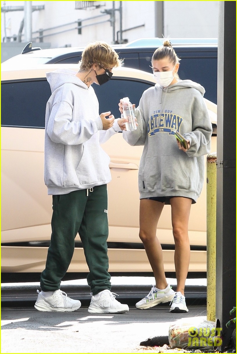 Justin Bieber And Wife Hailey Spotted On Mid Week Breakfast And Dinner Dates Photo 1298881 Photo 