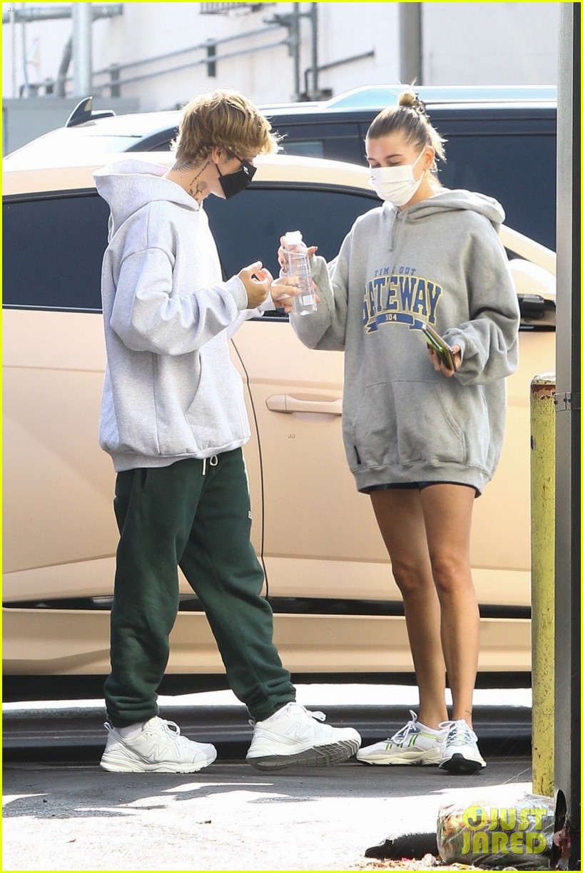 Justin Bieber And Wife Hailey Spotted On Mid Week Breakfast And Dinner Dates Photo 1298883 Photo